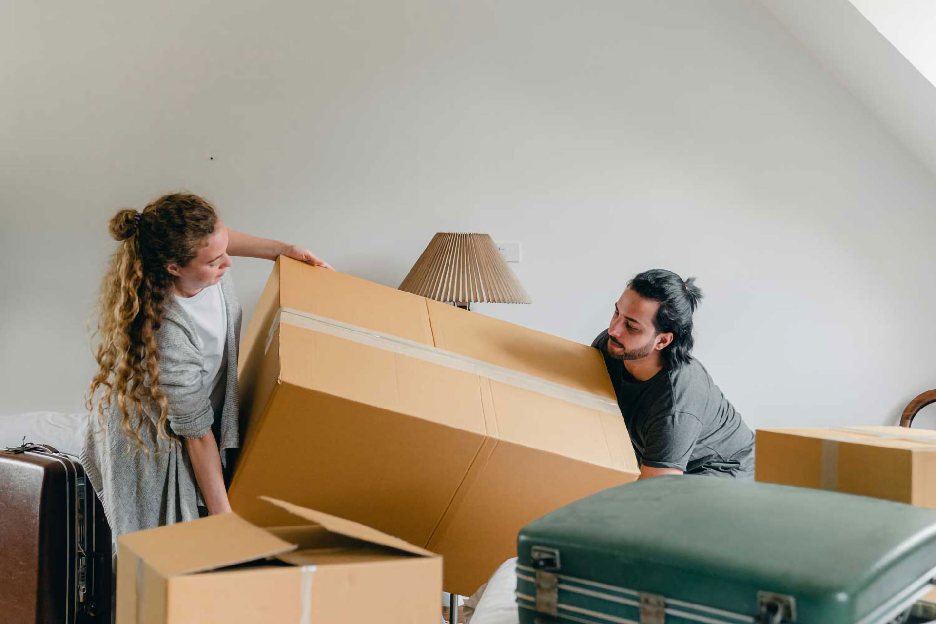 8 places to get Free Cardboard Moving Boxes