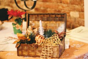 Organize your Christmas Decorations with DIY storage box labels 2
